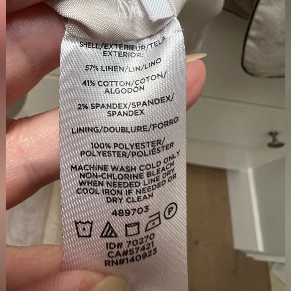 Ann Taylor linen-blend fully lined notched one button blazer in Size 2 - Picture 7 of 7